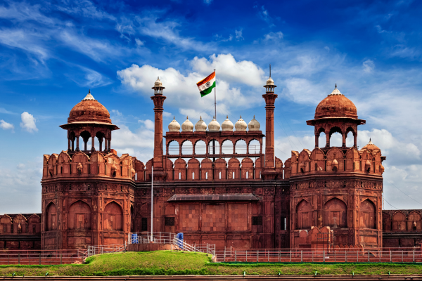 1. Red Fort (Lal Qila) - Historical Places In Delhi 