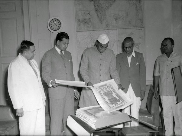 members of constituent assembly drafting constitution of india