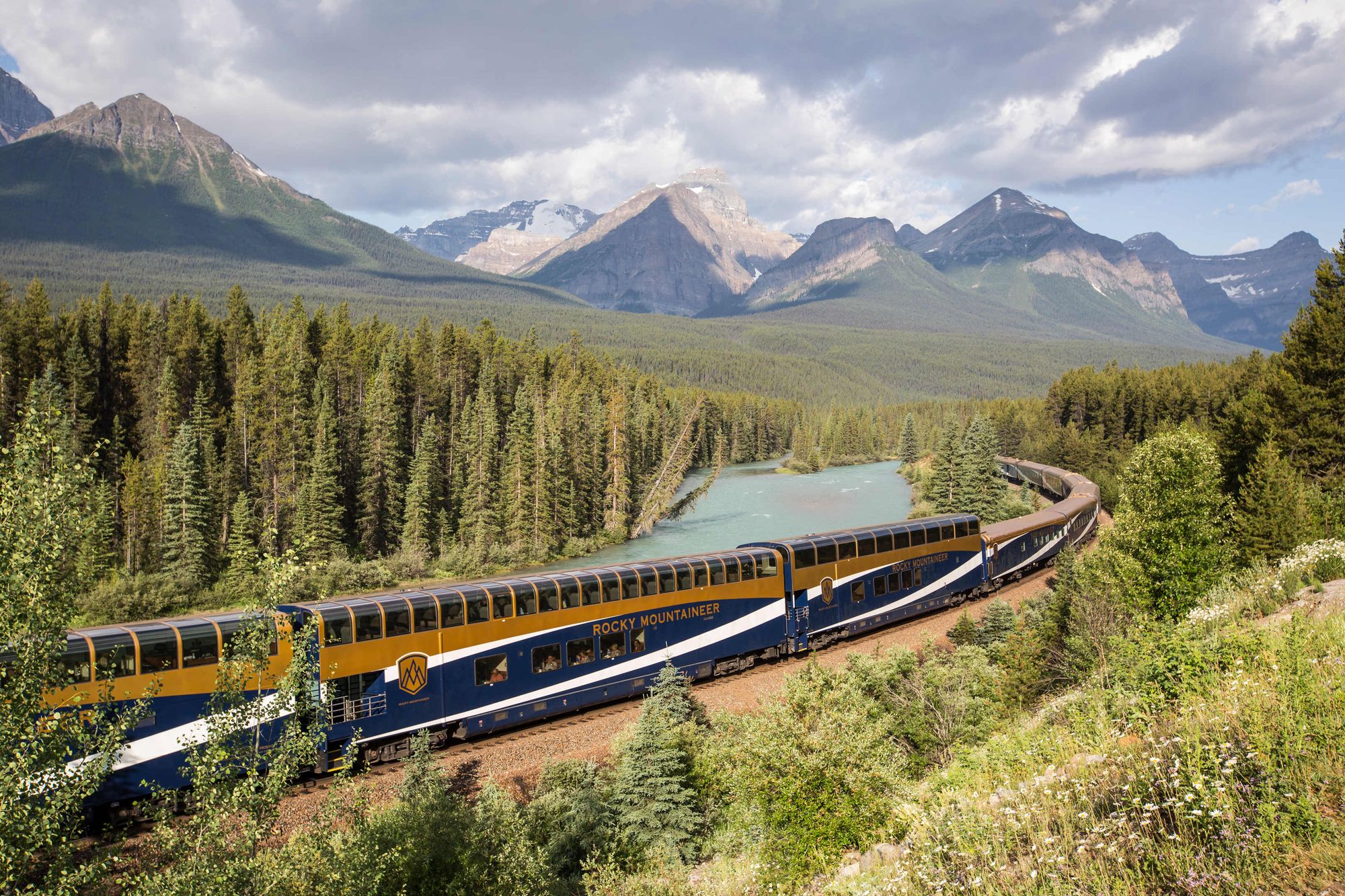 Rocky Mountaineer – Canada (Mountains, Lakes & Wilderness)